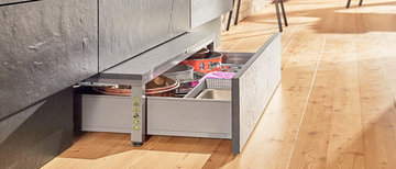 Blum-Space-Step