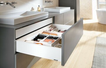 LEGRABOX-set-met-TIP-ON-en-Blumotion