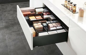 LEGRABOX-set-met-Blumotion